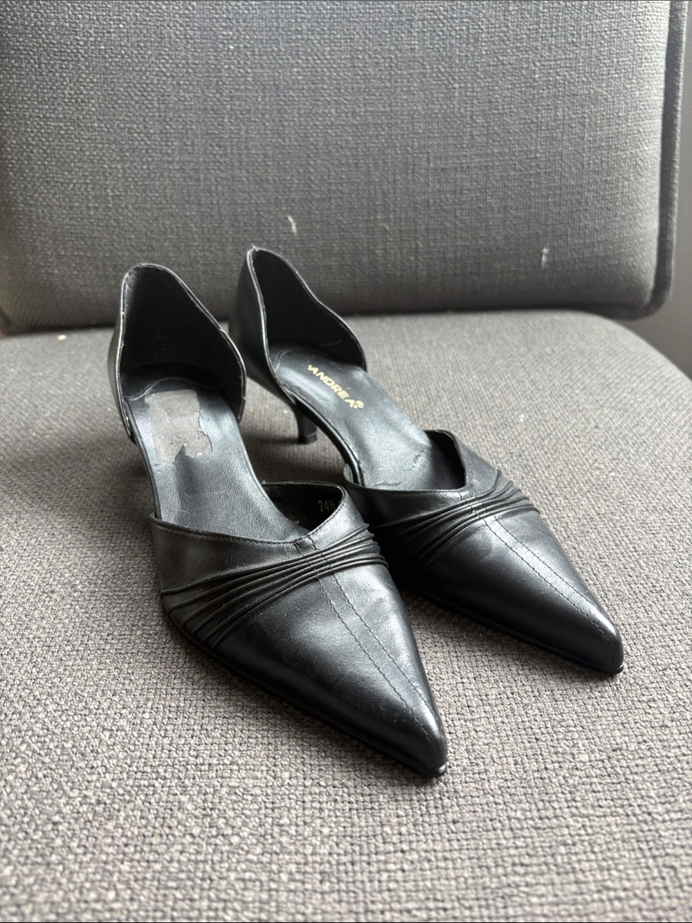 Andrea mini heels